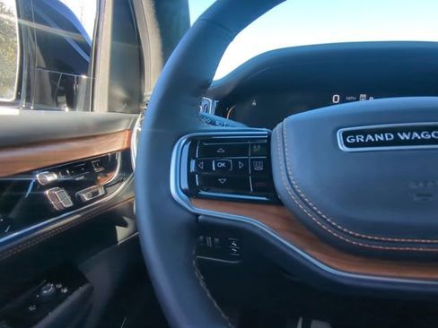 New 2024 Jeep Grand Wagoneer Series III image 27