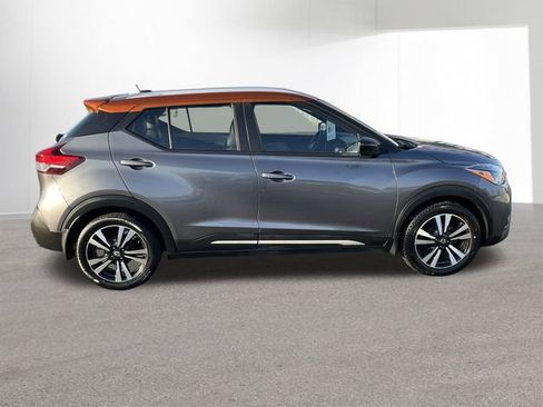 Used 2019 Nissan Kicks SR w/ SR Premium Package image 31