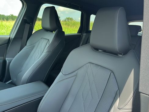 New 2026 BMW X3 xDrive30 w/ Premium Package image 11