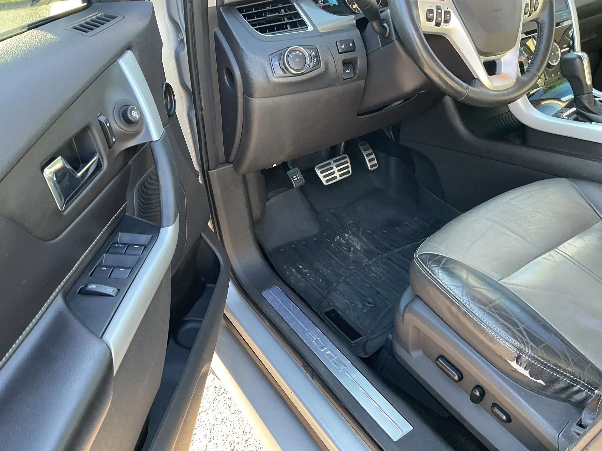 Used 2013 Ford Edge Sport w/ Driver Entry Pkg AWD/4WD image 21
