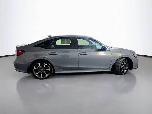 Used 2025 Honda Civic Sport Touring image 9
