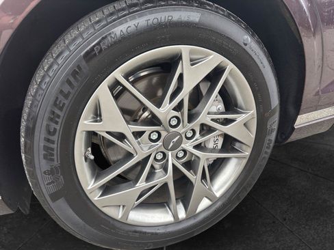Used 2023 Genesis GV70 2.5T w/ Select Package AWD/4WD image 9