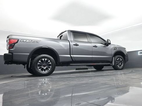 Used 2022 Nissan Titan PRO-4X w/ Pro-4x Convenience Package AWD/4WD image 56