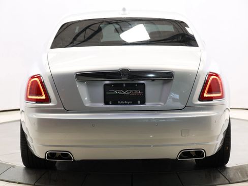 Used 2019 Rolls-Royce Ghost RWD image 89