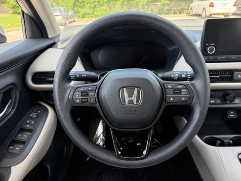 Used 2025 Honda HR-V LX image 15