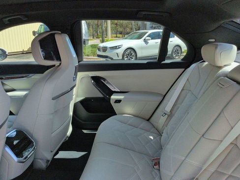 New 2026 BMW 760i xDrive image 14