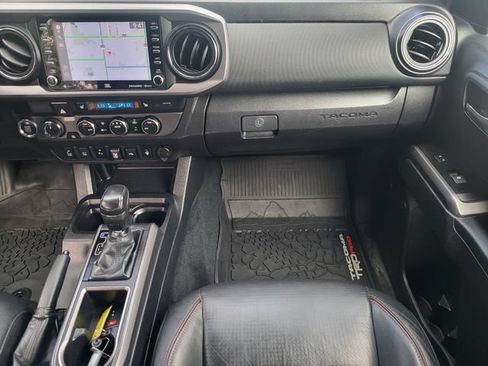 Used 2022 Toyota Tacoma TRD Pro AWD/4WD image 24