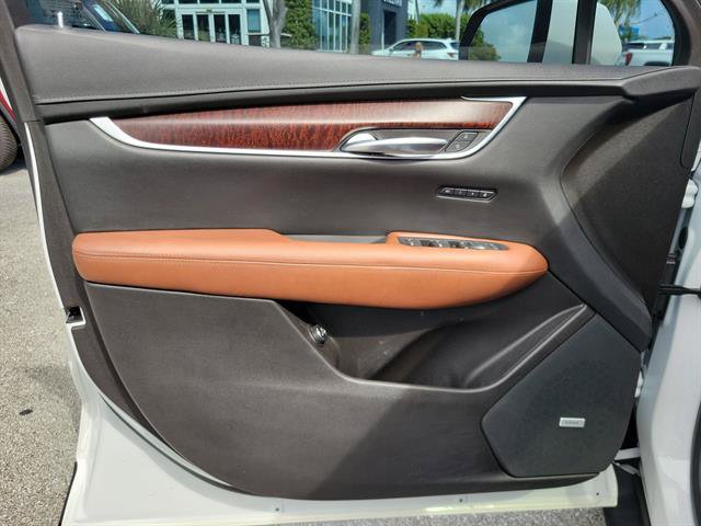 Certified 2022 Cadillac XT5 Premium Luxury w/ Technology Package FWD image 29