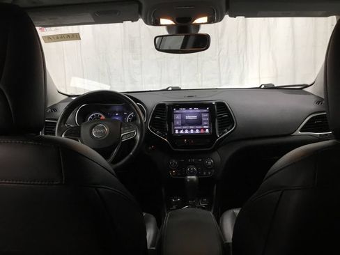 Used 2019 Jeep Cherokee Limited AWD/4WD image 31
