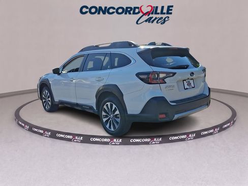 Certified 2025 Subaru Outback Limited AWD/4WD image 5