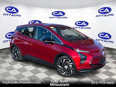 Used 2023 Chevrolet Bolt LT image 1