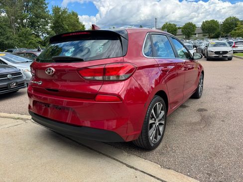 Used 2018 Hyundai Elantra GT FWD image 7