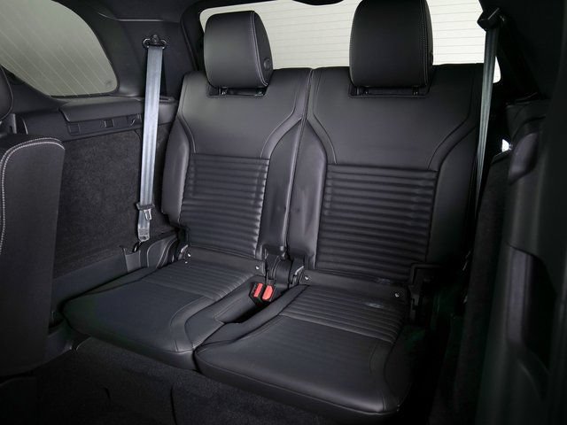 Certified 2025 Land Rover Discovery S AWD/4WD image 21