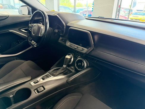 Used 2017 Chevrolet Camaro SS RWD image 24