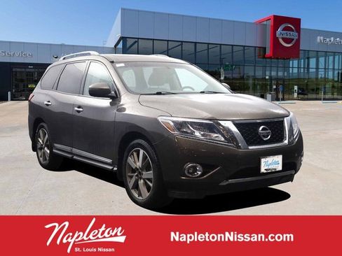 Used 2015 Nissan Pathfinder Platinum w/ Cargo Package image 1