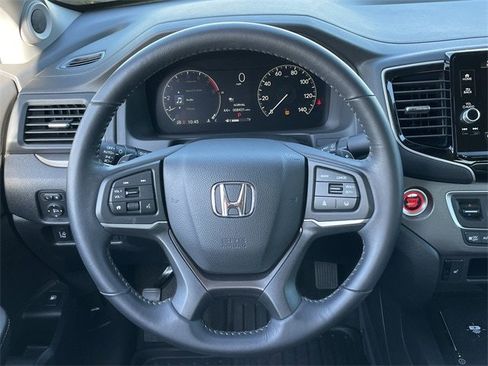 Used 2025 Honda Ridgeline RTL image 11