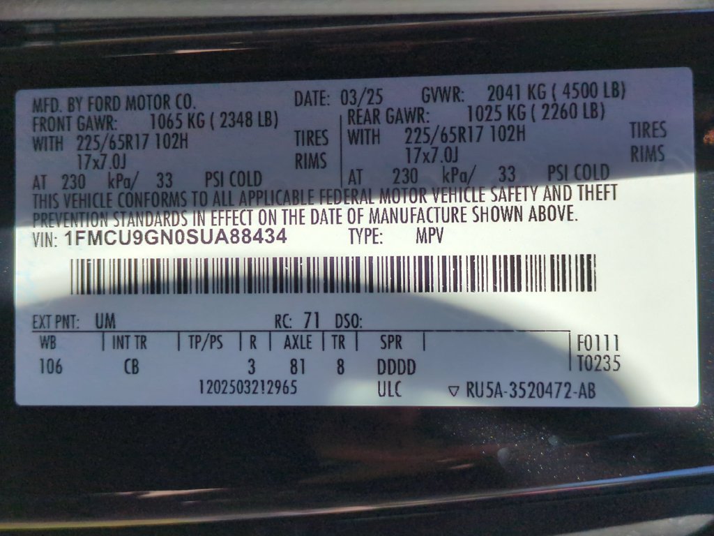 Used 2025 Ford Escape Active AWD/4WD image 32