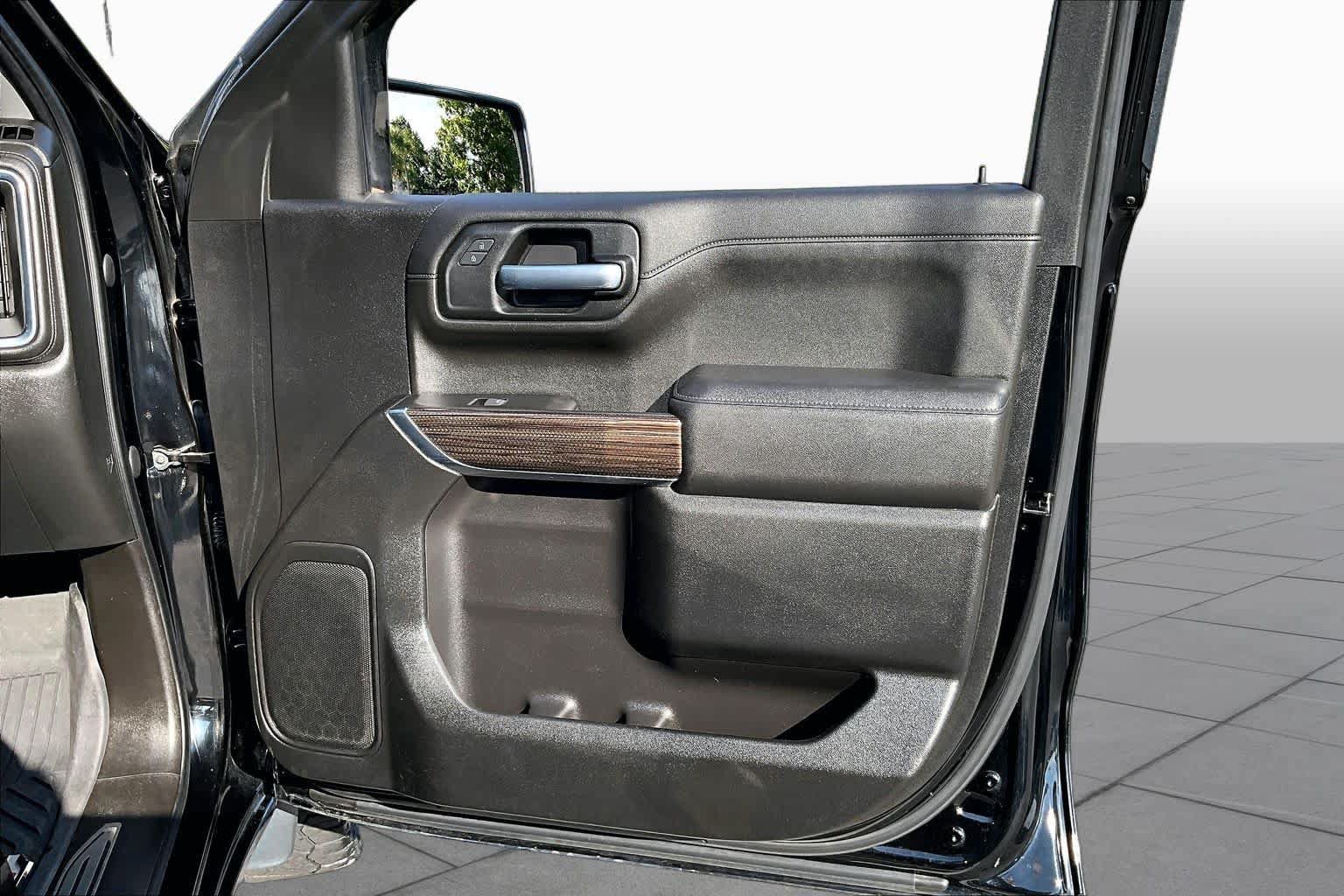 Used 2021 Chevrolet Silverado 1500 LT w/ Z71 Off-Road Package AWD/4WD image 42