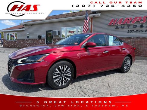 Used 2023 Nissan Altima 2.5 SV AWD/4WD image 2