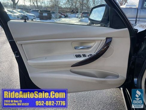 Used 2015 BMW 320i xDrive Sedan image 9