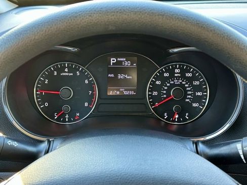 Used 2017 Kia Forte LX image 29