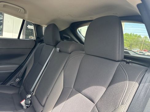 Used 2025 Subaru Crosstrek 2.0i Premium image 5
