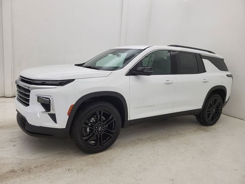 New 2026 Chevrolet Traverse LT w/ Driver Confidence Package image 19