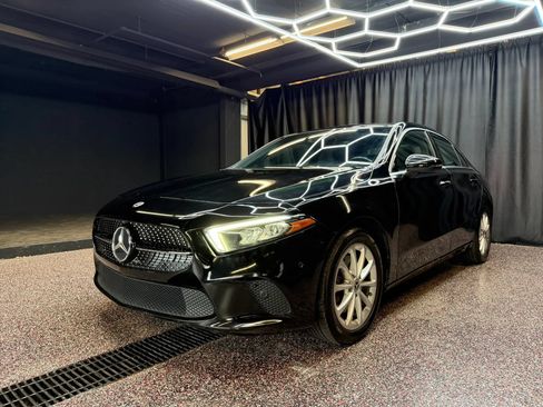 Used 2019 Mercedes-Benz A 220 4MATIC w/ Premium Package image 4