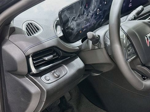 New 2026 Buick Envista Sport Touring w/ Convenience I Package FWD image 10
