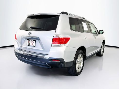 Used 2012 Toyota Highlander Limited image 10