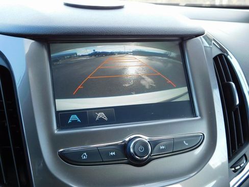 Used 2017 Chevrolet Cruze LT w/ Convenience Package image 30