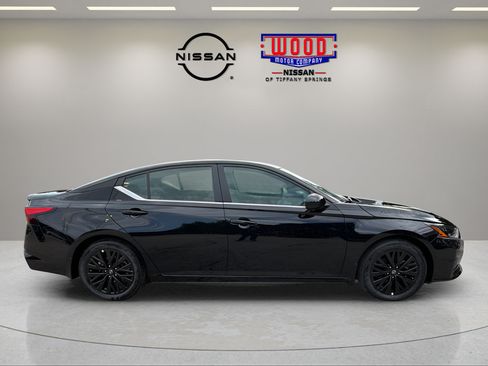 New 2026 Nissan Altima 2.5 SV w/ SV Special Edition Package FWD image 2