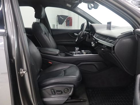 Used 2018 Audi Q7 3.0T Prestige w/ Prestige Package AWD/4WD image 28