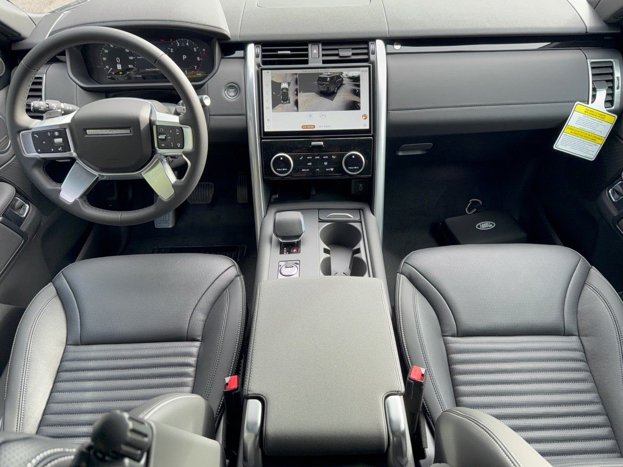 New 2026 Land Rover Discovery S AWD/4WD image 16