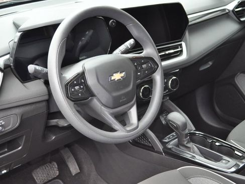 Used 2024 Chevrolet TrailBlazer LT image 8