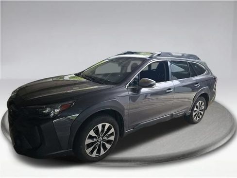 Used 2024 Subaru Outback Touring XT AWD/4WD image 3