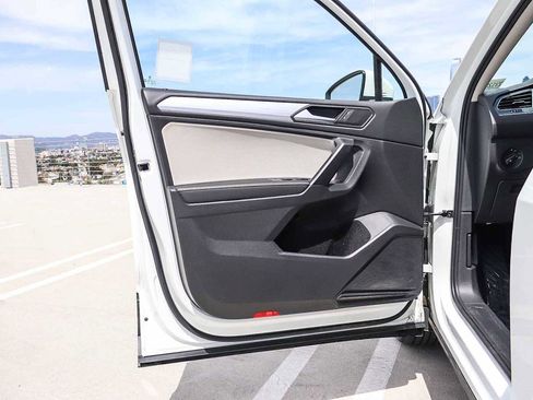 Used 2023 Volkswagen Tiguan S image 23