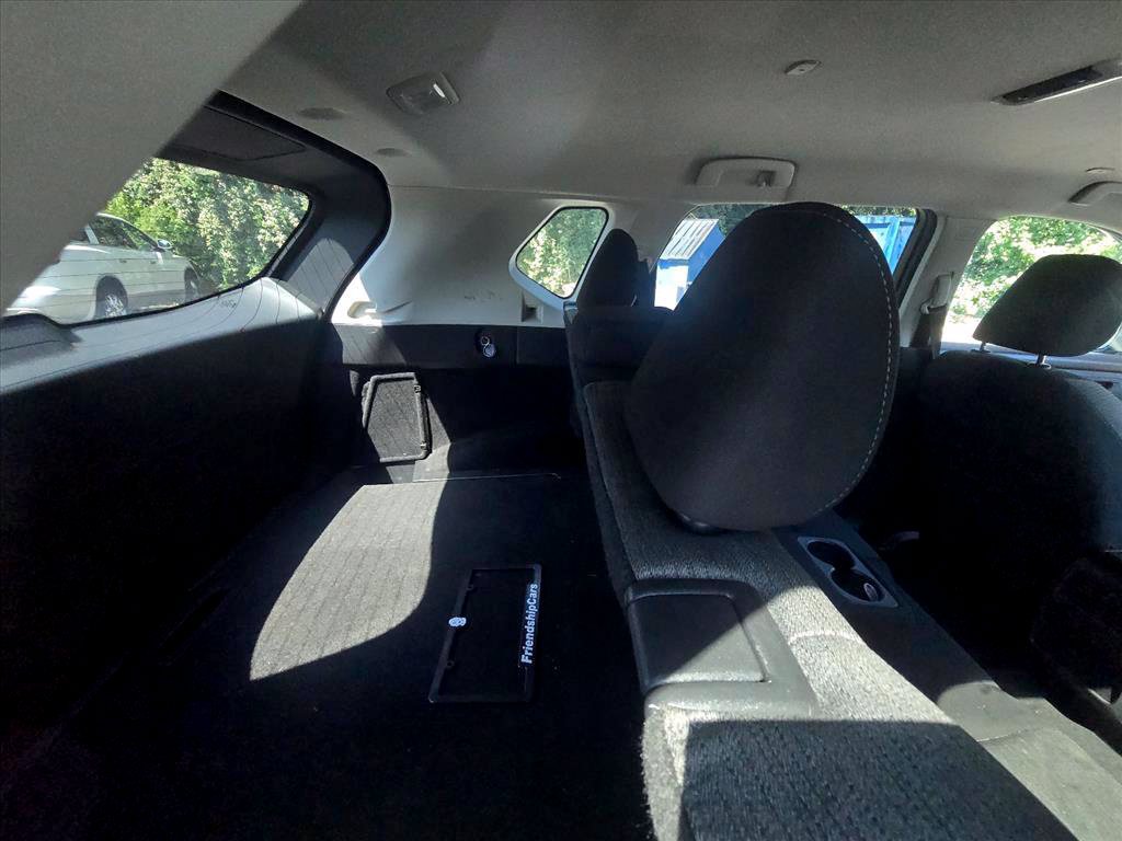 Used 2022 Nissan Rogue SV AWD/4WD image 7