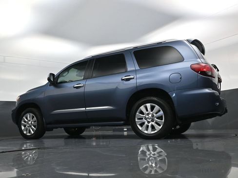 Used 2021 Toyota Sequoia Platinum RWD image 16