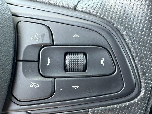 New 2025 Buick Envista Preferred w/ Convenience II Package image 13