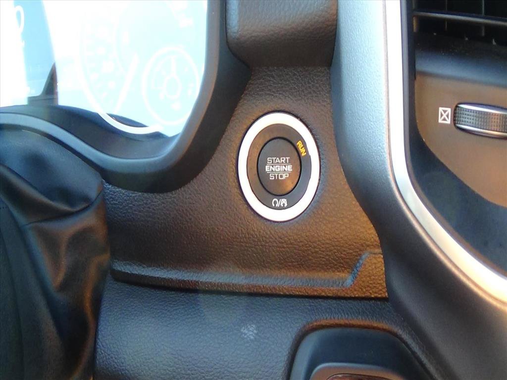 Used 2025 RAM 1500 Big Horn AWD/4WD image 24