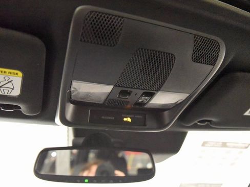 Used 2021 Mitsubishi Outlander SEL image 25