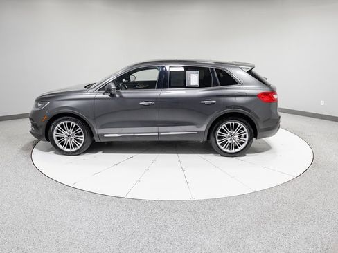 Used 2018 Lincoln MKX Reserve w/ Driver Assistance Package image 34