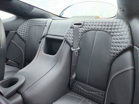 Used 2015 Aston Martin Vanquish Coupe image 78