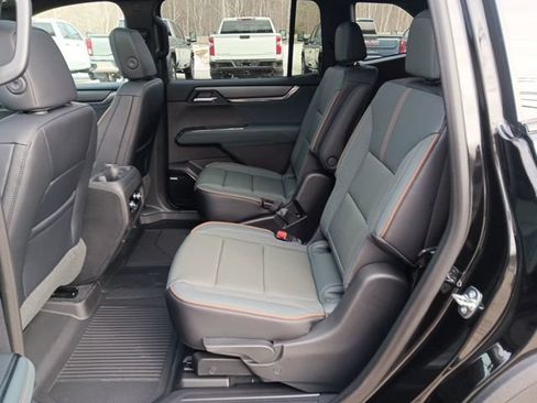 New 2026 GMC Acadia AT4 w/ LPO, Floor Liner Package AWD/4WD image 6