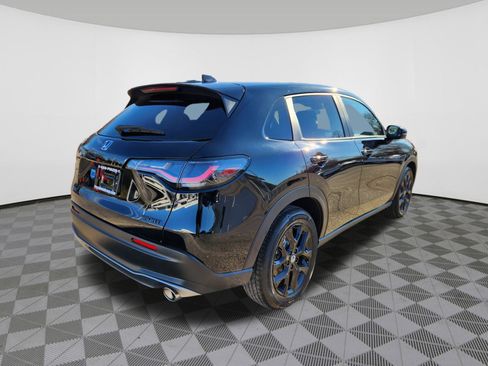 Used 2025 Honda HR-V Sport image 4