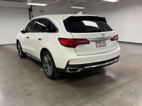Used 2019 Acura MDX FWD w/ Technology Package image 3