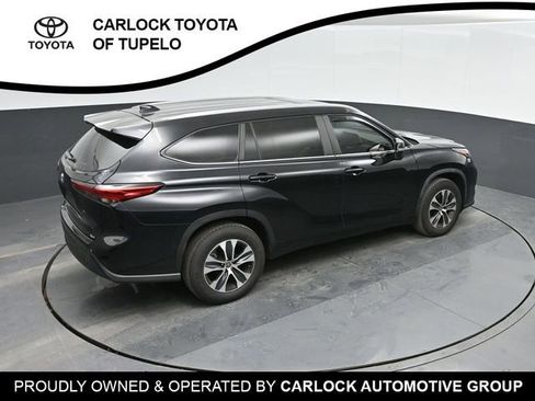 Used 2023 Toyota Highlander XLE image 34