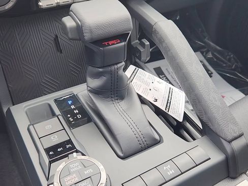 New 2025 Toyota Tacoma TRD Off-Road image 17