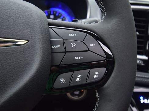 New 2026 Chrysler Pacifica Limited w/ S Appearance Package image 26